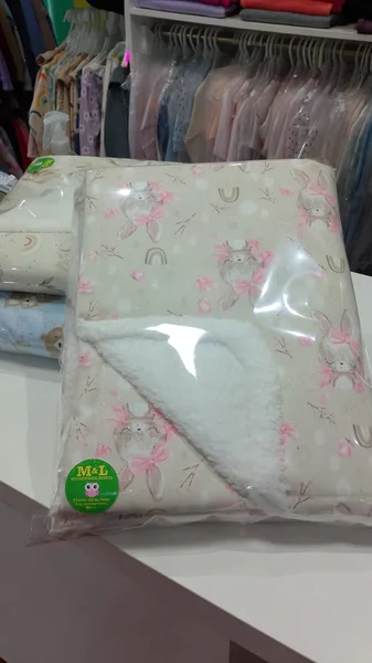 Manta suave beige Conejitos