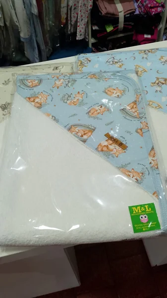 Toallón con capucha celeste Zorritos